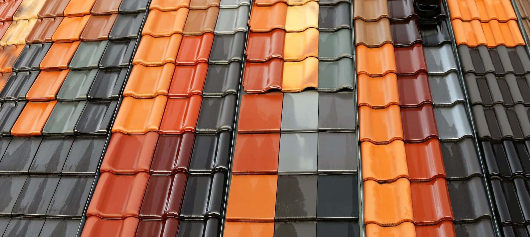 Colocación de teja en techos con ADMASTER Teja y Block de Niasa